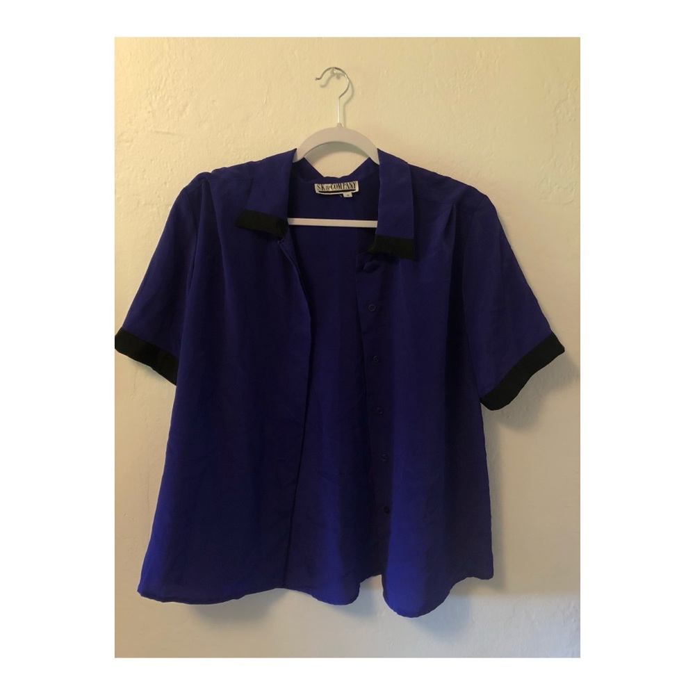Vintage Shirt with buttons.